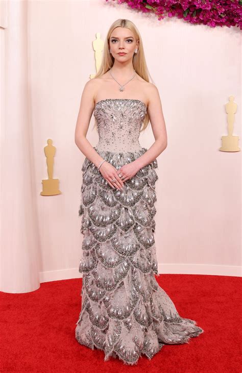 anya taylor joy oscars dress.